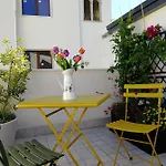 Imperiale Oda ve Kahvaltı 3*